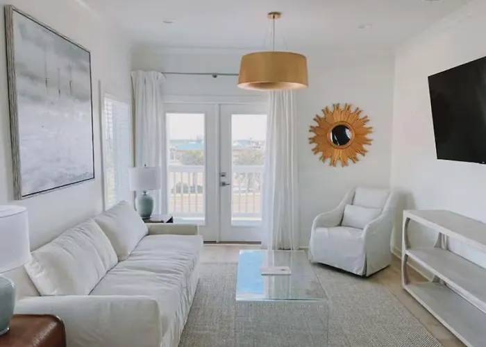 Couples Escape - Water View - King Bed - Pets Welcome W/ Fee