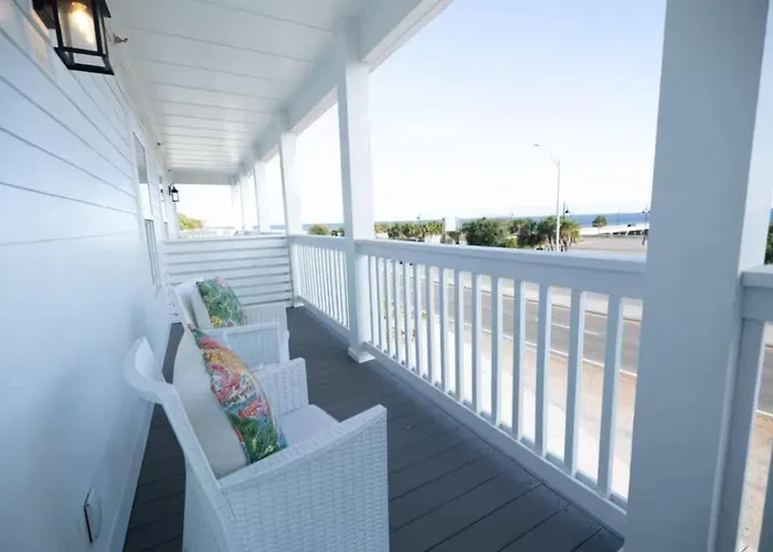 Couples Escape - Water View - King Bed - Pets Welcome W/ Fee